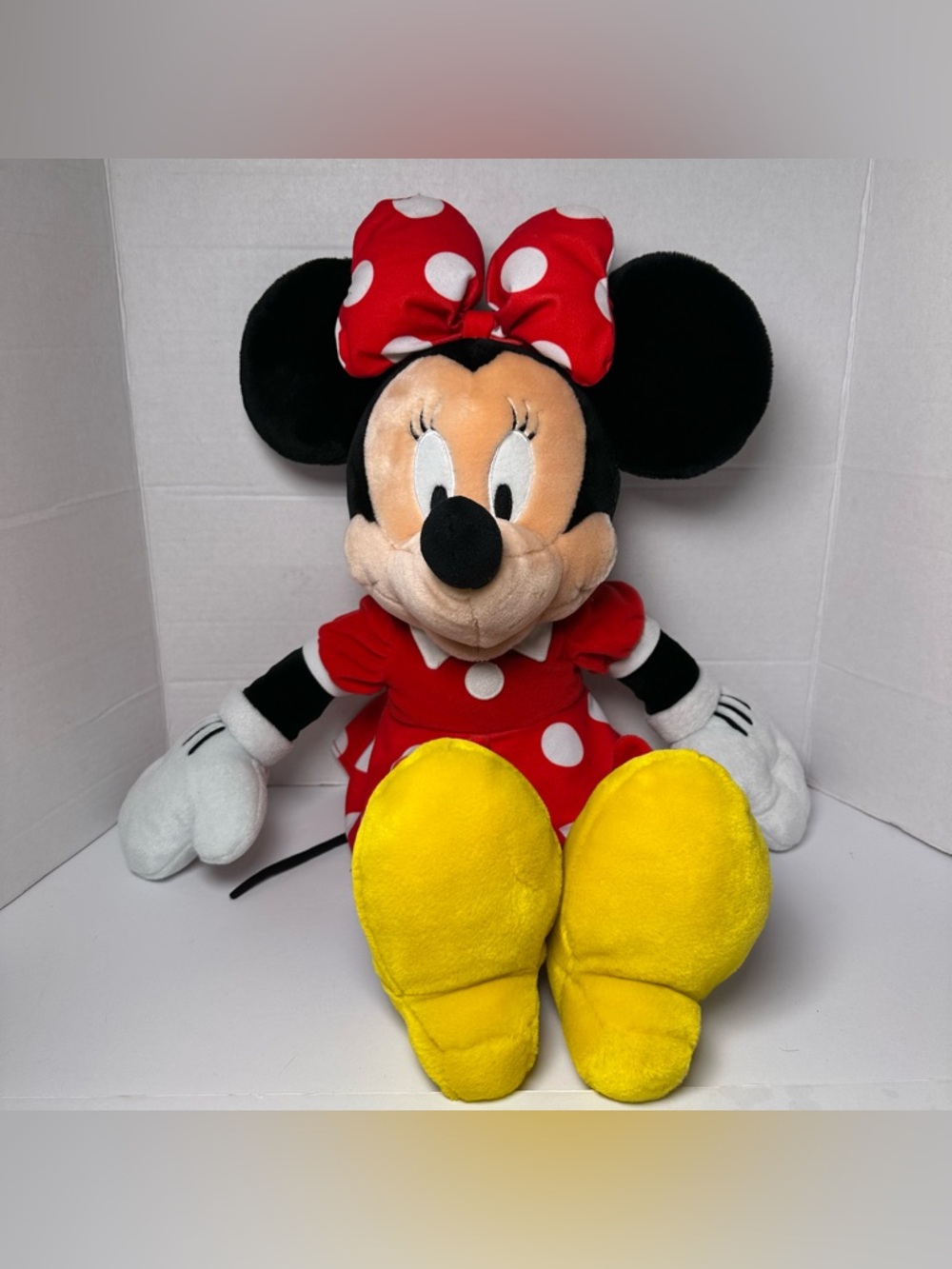 VTG MINNIE MOUSE Large 23” Plush Toy Red And White Polka Dot Dress & Bow-Collar